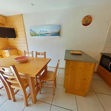 Appt Cosy 3 Pieces Avec Mezzanine - 6 Couchages, Parking, Animaux Admis - Grand Bornand - Fr-1-241-104 Апартаменты *